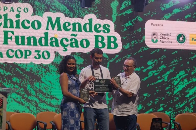Movimento dos seringueiros celebra 40 anos na COP30 com lançamento de livro histórico e homenagem a lideranças das florestas e das águas