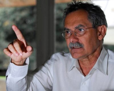 Pedro Tierra Hamilton Pereira. foto EBC1 696x555 Revista Prosa Verso e Arte