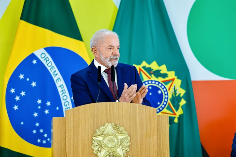 COM 46% NA PESQUISA, LULA PODE VENCER NO 1º TURNO
