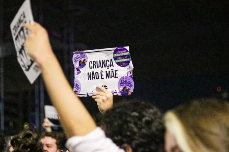Bolsonaristas avançam no Senado com PDL da Pedofilia